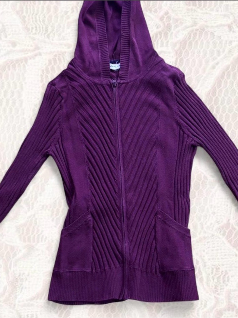 AKINI Maroon Hooded V-Neck Zip Sweater